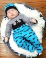 Wyprwka-niemowlęca-body-półśpiochy-czapeczka-Batman-niebieski-5.jpg
