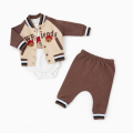 Komplet-niemowlęcy-dla-chłopca-dresik-3-częsciowy-brązowy-5.png